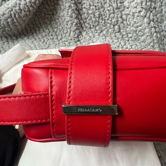 Ferragamo Archive Gancini Camera Crossbody Bag - Picture 11 of 13